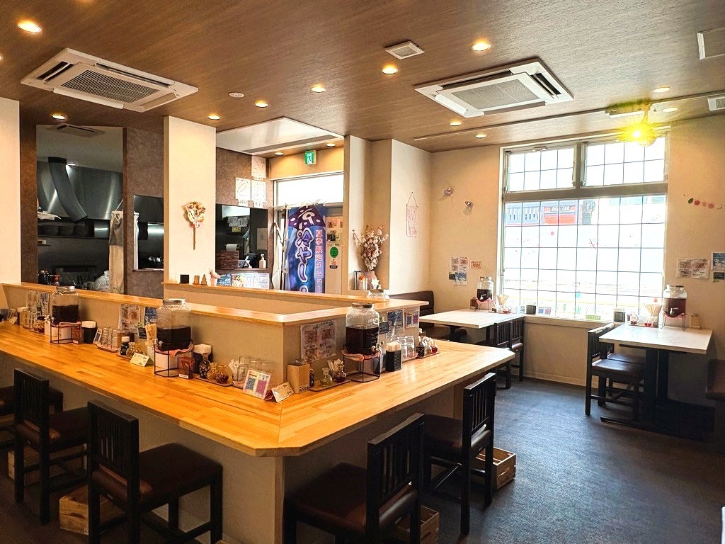 補助金を活用した店舗の内観