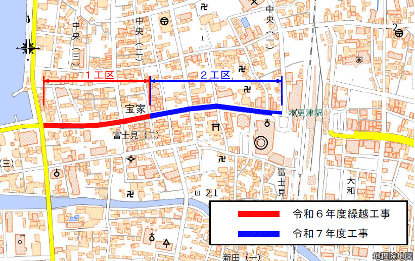 宝家を起点とし海に向かう両側の歩道は令和六年度の繰越工事を実施している。同じく宝家を起点とし駅に向かう両側の歩道は令和七年度に工事を実施する。