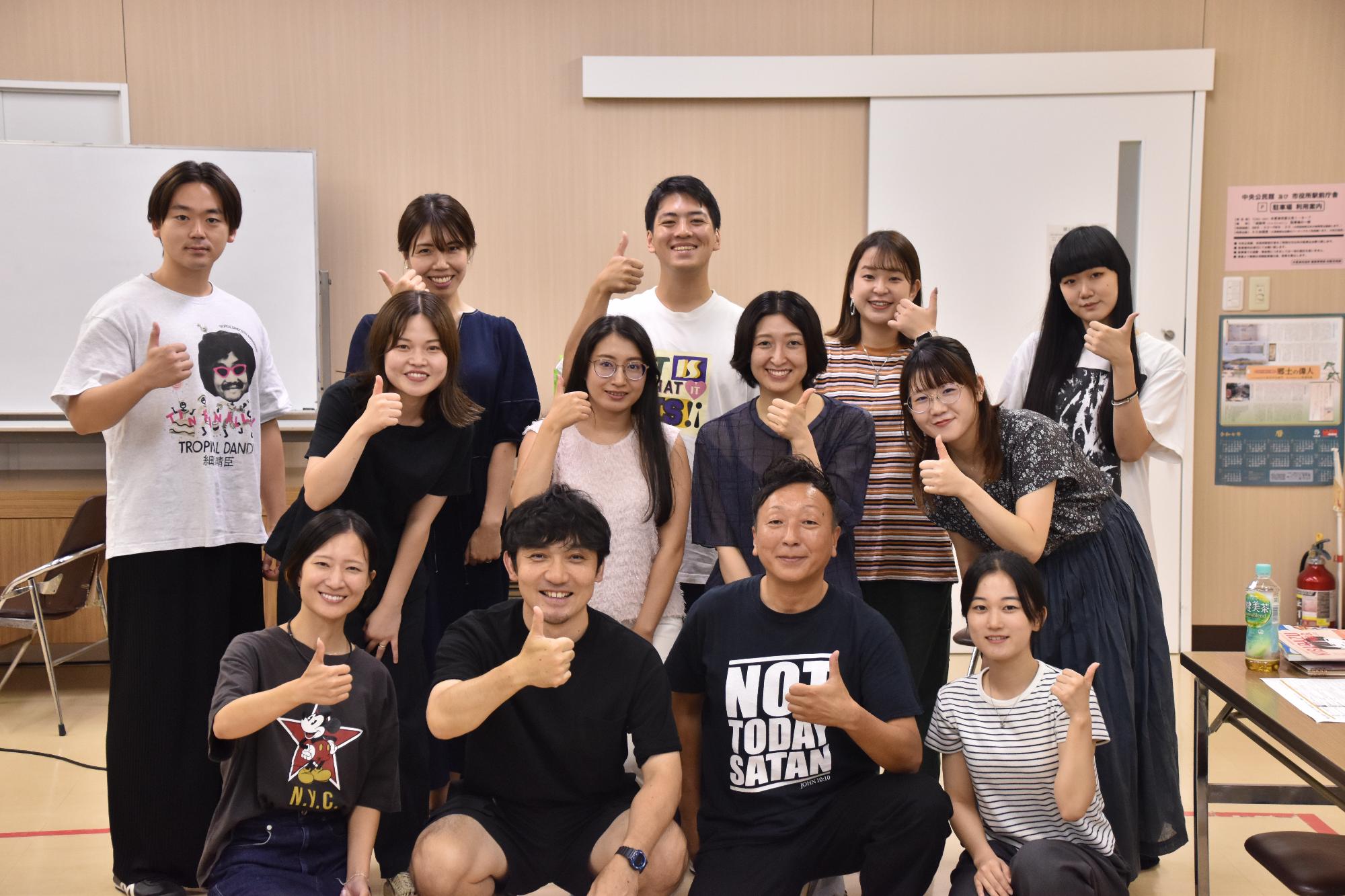 講師2名と市民ライターの集合写真