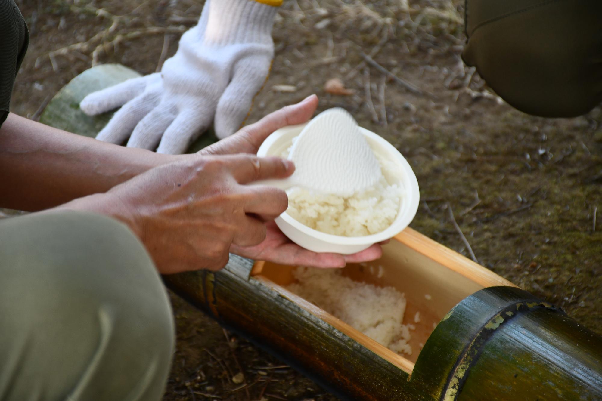 オーガニックシティフェスティバルの様子竹で炊く竹ご飯
