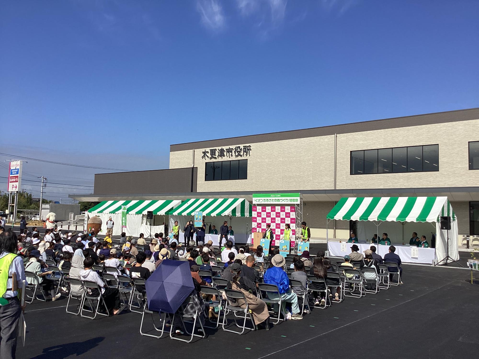 2025年10月工事進捗画像（南側から）