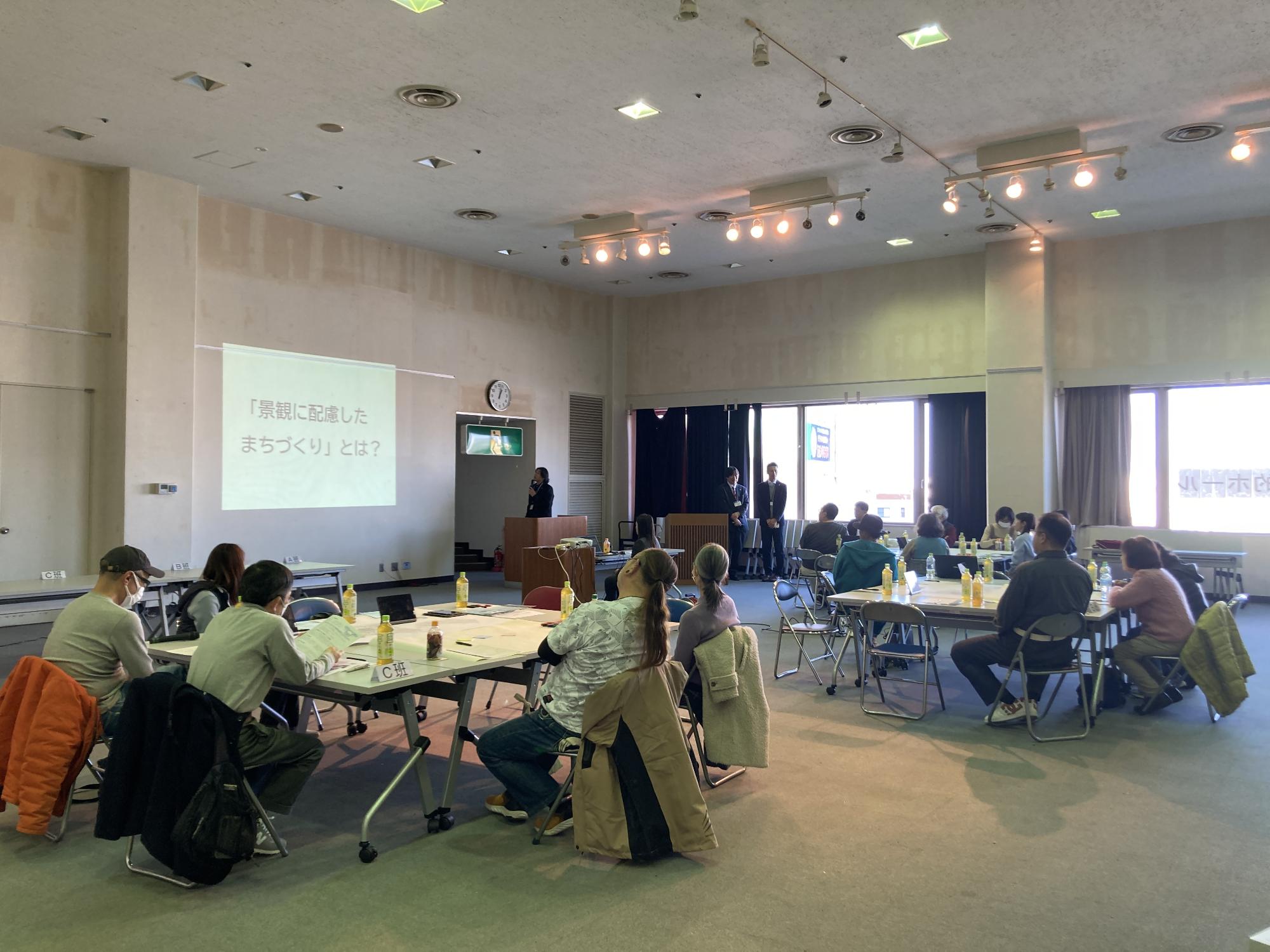 会場全体の様子