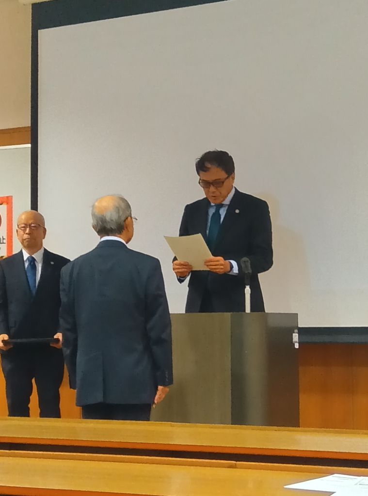 12月13日木更津高専コース閉講式修了証書授与写真